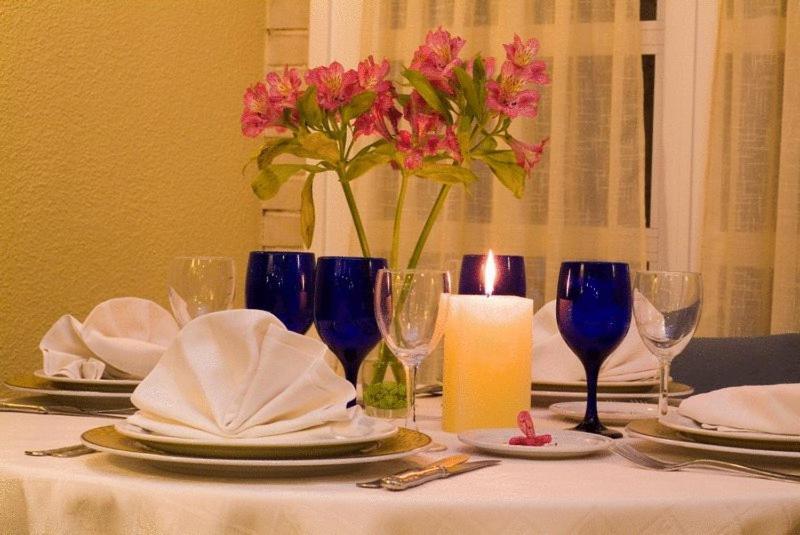 Hotel Restaurant Llansola ซันต์การ์เลสเดลาราปีตา ภายนอก รูปภาพ